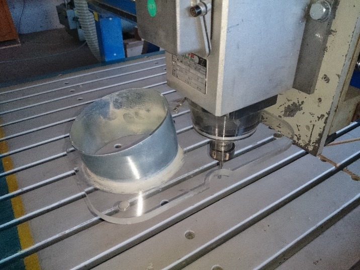 cnc u radu sa dodatkom za piljevinu